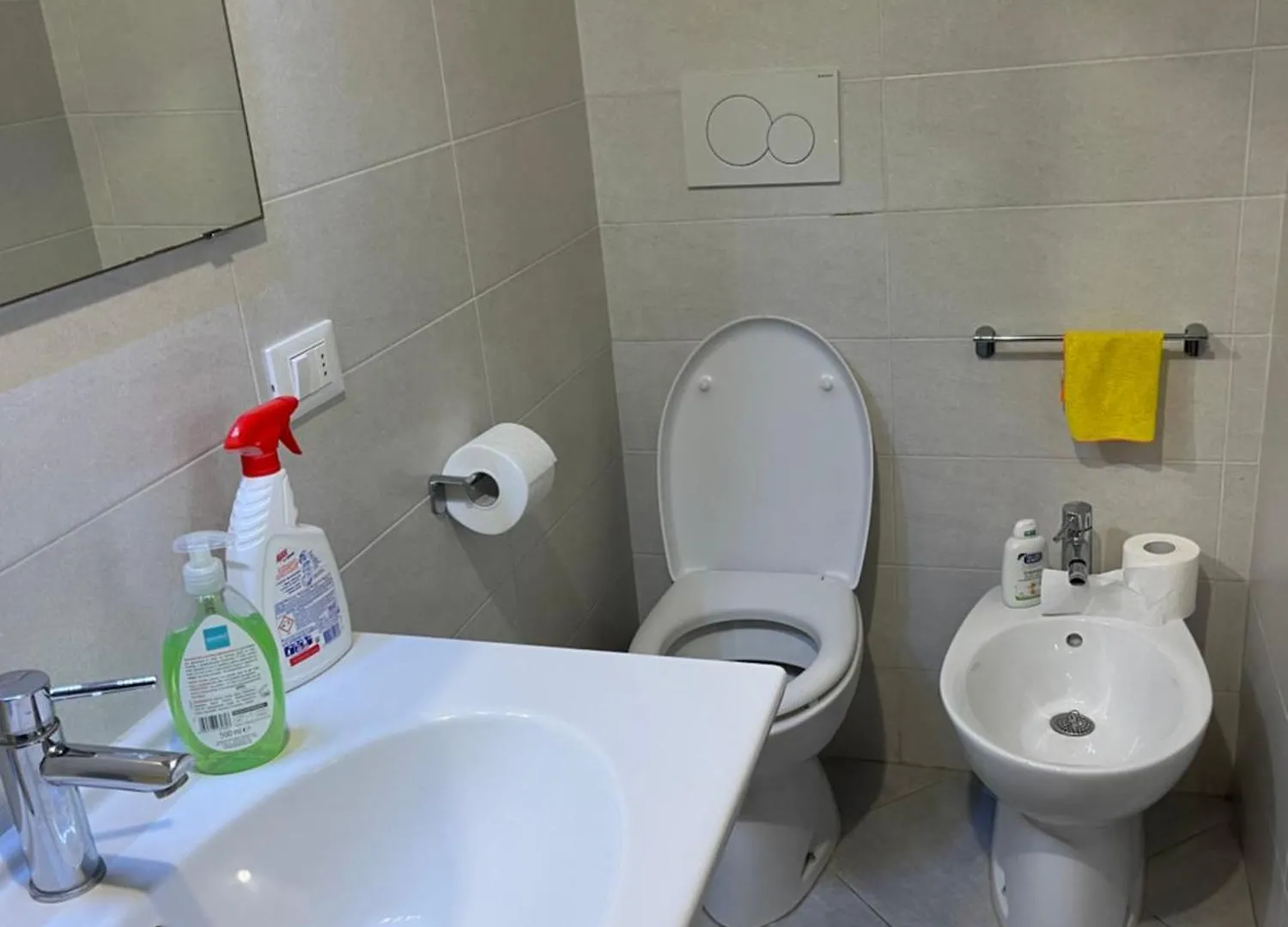 Guest house Romantic Enchantment With Private Bathroom Venice